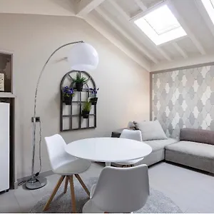 Apartment Maison Del Ducato “cavour 24”, Parma