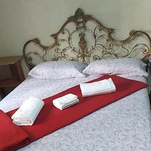 Appartement Self Check-in, Parme