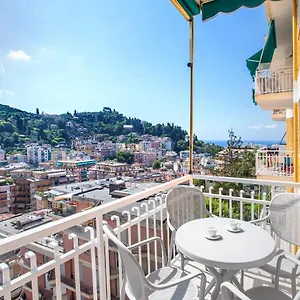 Dipinto Di Blu By Portofinovacanze , Rapallo Italie