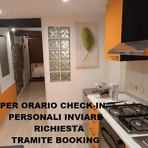 Appartement Check In, Parme